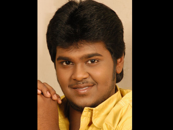 புருவந்தான் கொஞ்சம்..