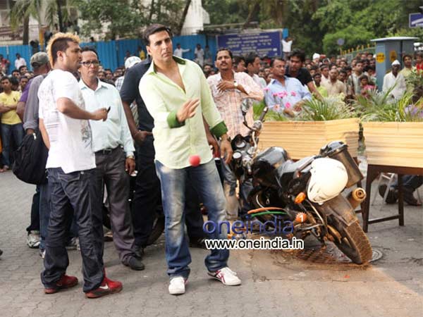 ரசிகரின் பிடிவாதம்...