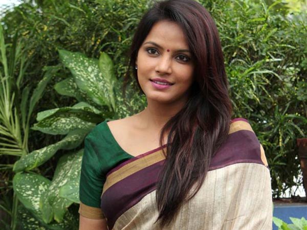 நீது சந்திரா