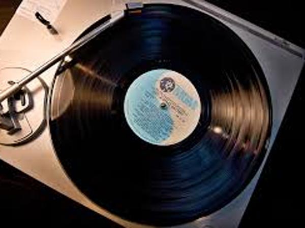 விலை எக்கச்சக்கம்