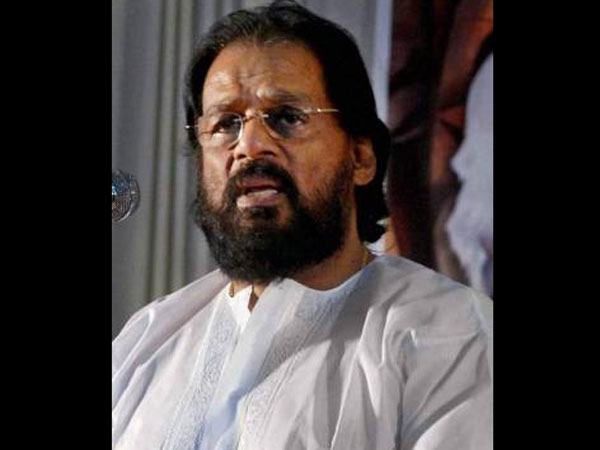 கர்நாடக இசைப் பாடல்கள் அபாரம்