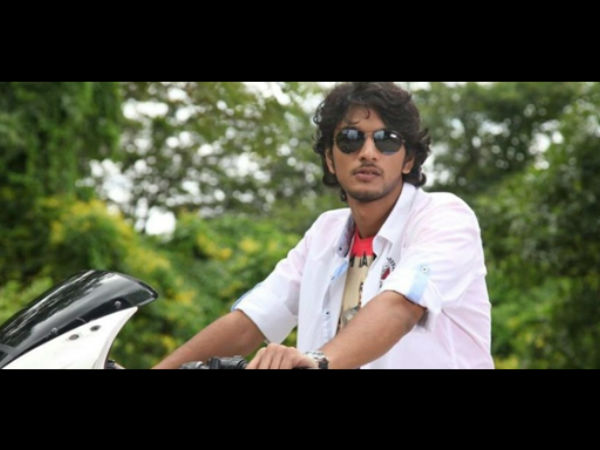 லெஜண்ட் மகன்...