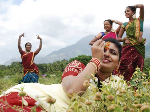 இனிமையான பாடல்கள் இனிமையான பாடல்கள்