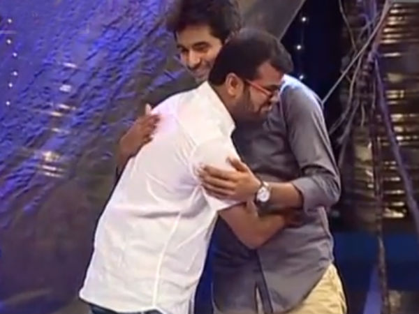 ஊட்டிவிட்ட சிவகார்த்திக்கேயன்