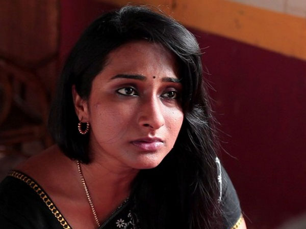 வில்லி வேடம்