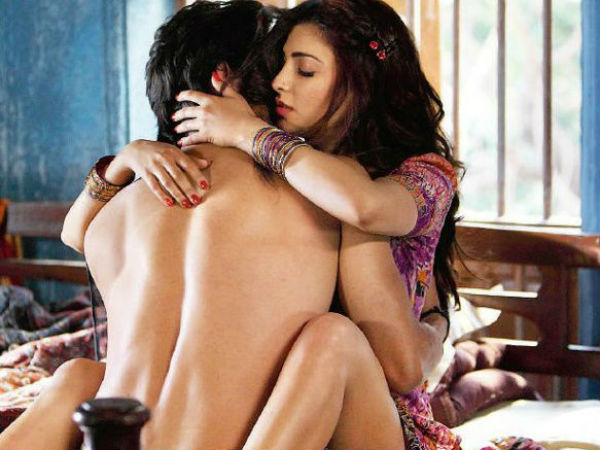 படு கவர்ச்சியாக...