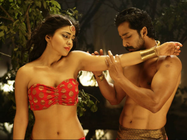 சந்திரா 