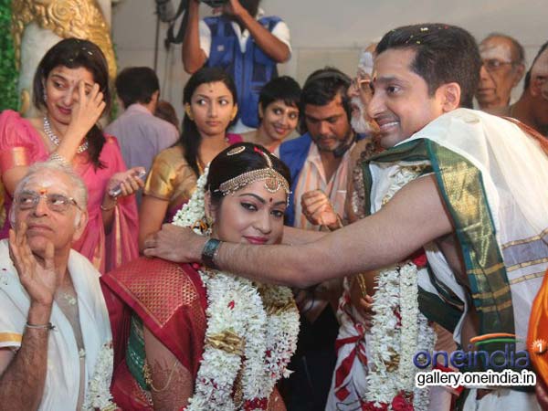 எல்லோருக்கும் சந்தோசம்