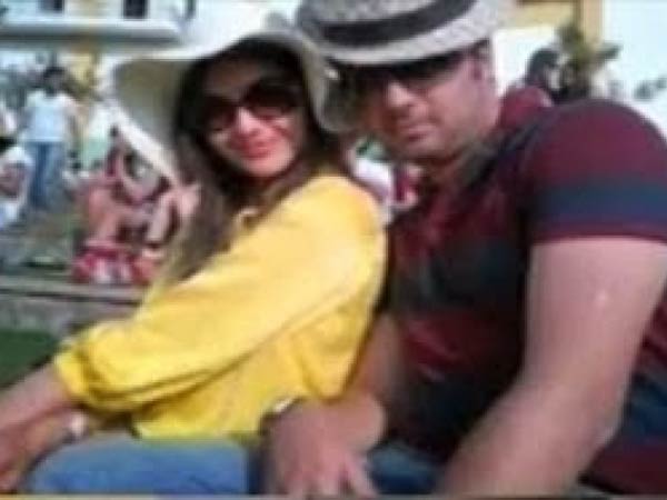 வெளிநாட்டில்