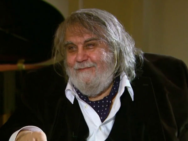 24. வாஞ்சலிஸ் 