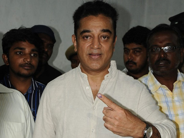 Kamal Haasan casts vote in Alwarpet