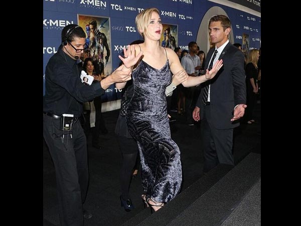 மீண்டும்