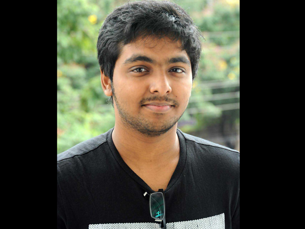 எம்.ஜி.ஆர். டிசர்ட்...