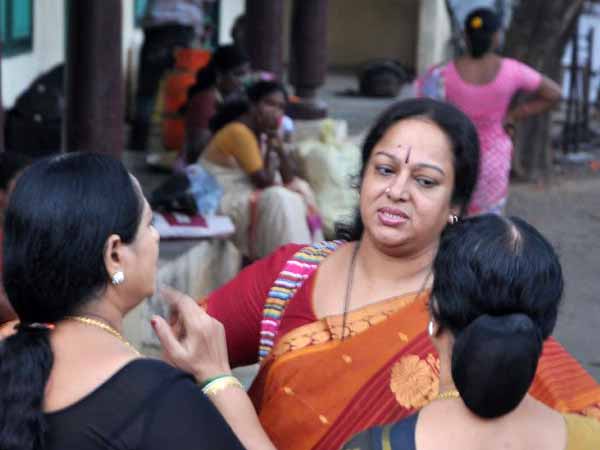 வாழும் தெய்வம்