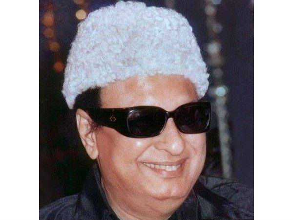 வெளியேறிய எம்.ஜி.ஆர்