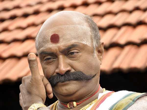 12 படங்கள்