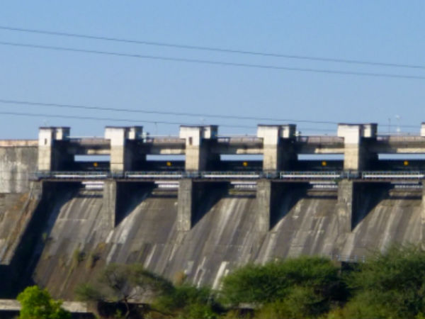 விரைந்து வந்த போலீஸ்