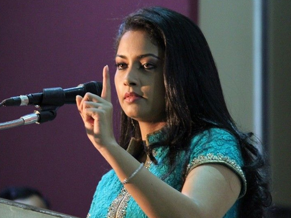 முத்தம் கொடுப்பது தப்பா