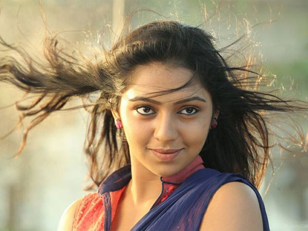 அதெல்லாம் முடியாது.. பிடிவாத லட்சுமி