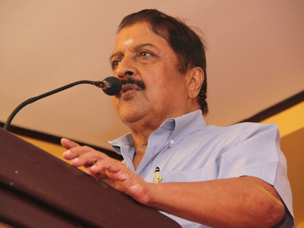 இரு பக்கமும் சமம்... சிலரே!