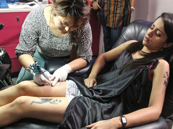 தொடையிலும்