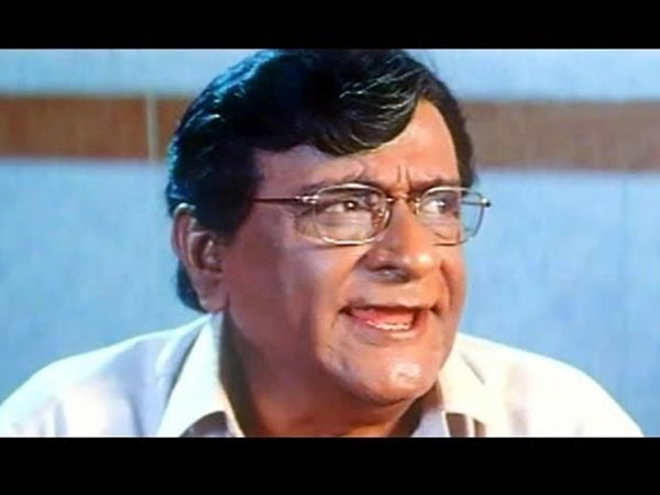 ஏண்டா மூதேவி.. ஒக்காருடா கபோதி... இப்படியும் சில வாத்தியார்கள்!