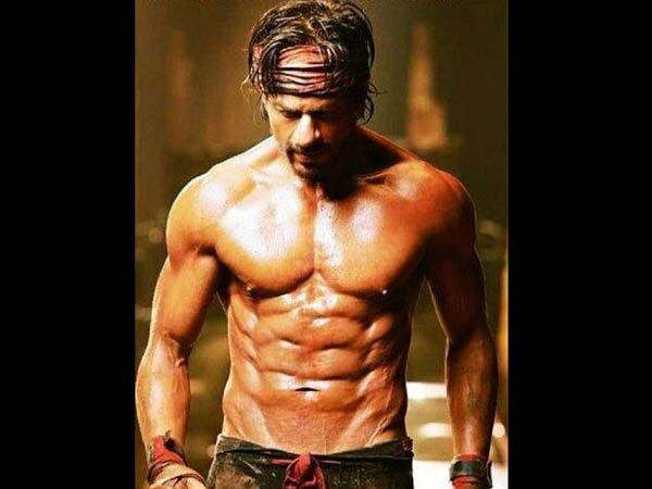 டாப்லெஸ் ஷாருக்