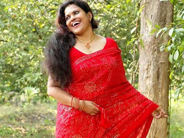 அடுத்த ஷகீலா ரேஞ்சுக்கு