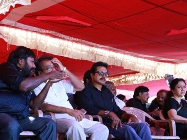 புகழைக் கெடுக்க சதி