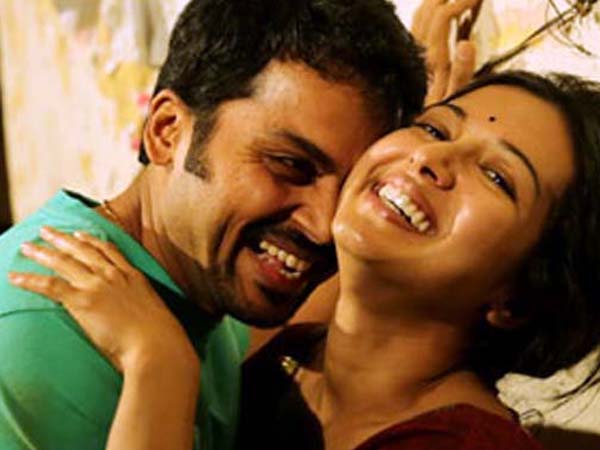 தியேட்டர்களில் கூட்டம் குறைவு