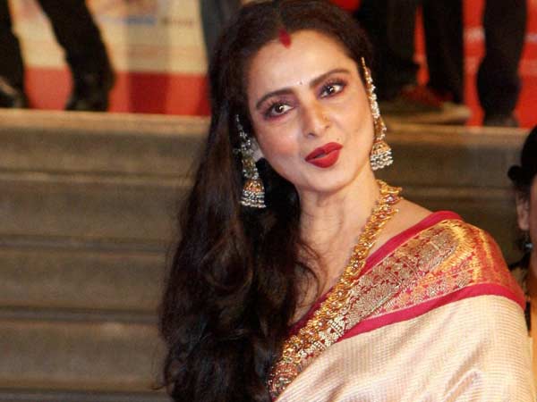 ஷமிதாப்பில் அமிதாப் உடன்