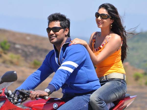 நாயகி அவுட்