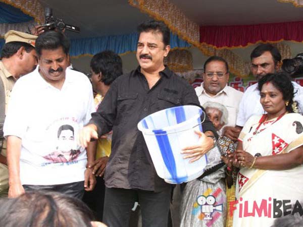Kamal launches Clean India from Madambakkam on his birthday