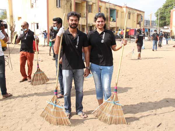 புதிய குப்பைத் தொட்டிகள்