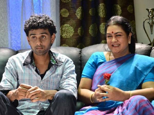 Vizhimoodi Yosithal Review