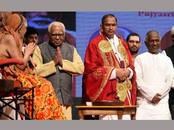 Ilaiyaraaja receives Sankaracharya award