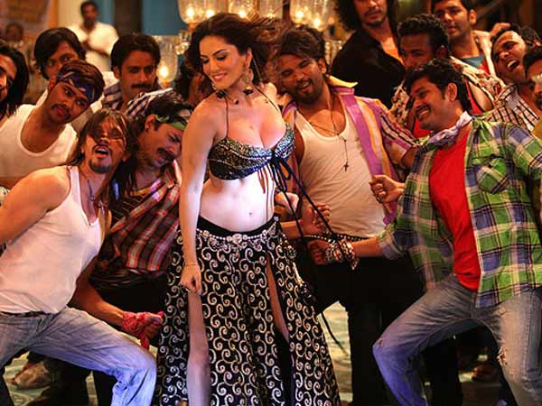 புத்தாண்டு குத்தாட்டம்