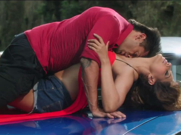 படுக்கையறை காட்சிகள்