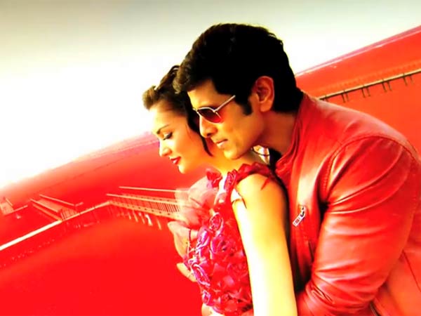 I movie mesmerizes fans