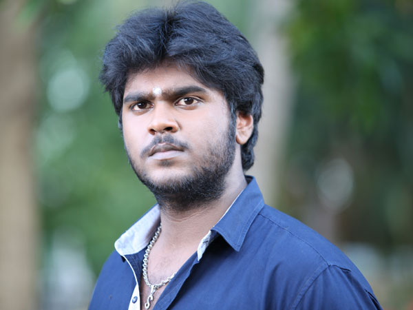 Fans greet Shanmuga Pandian on his birth day Fans greet Shanmuga Pandian on his birth day