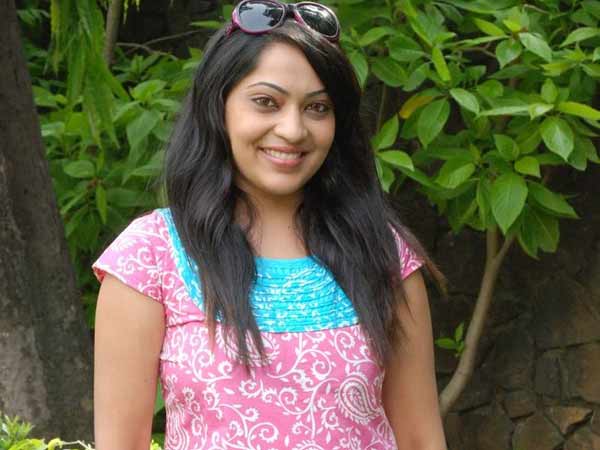 துரத்திய சினிமா வாய்ப்புகள்