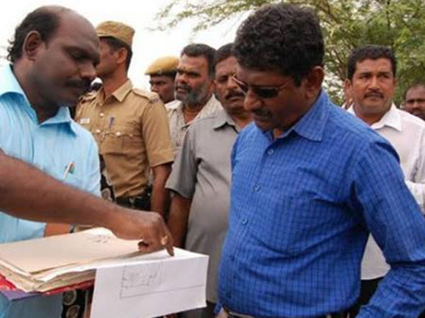 நிஜ ஹீரோ சகாயம்: