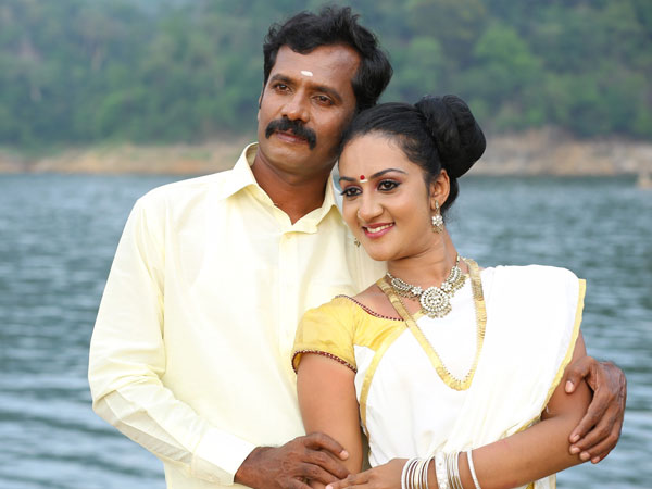 Irandu Manam Vendum, a movie for family audience