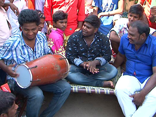 திறமையான பாடகர்கள்