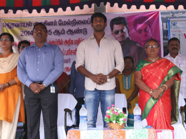 Vishal encourages govt school students