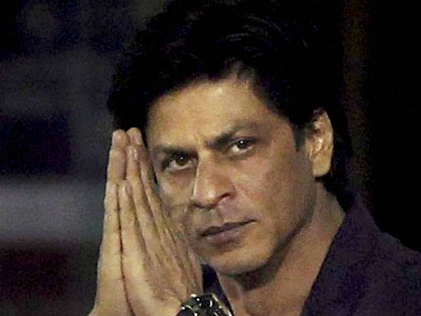 இந்திய அளவில் ட்விட்டரில் ட்ரெண்டாகும் ஷாரூக் 