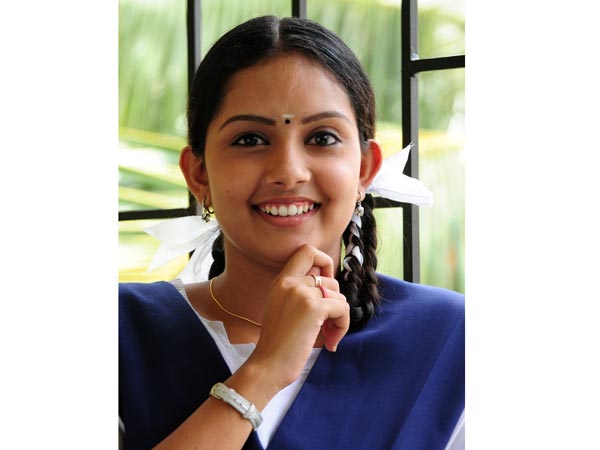 5 மொழிகளில்