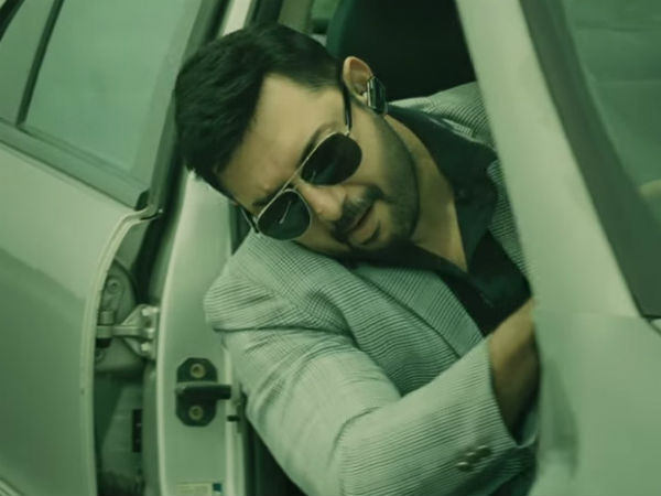 அரவிந்த்சாமி மாதிரி மாப்பிள்ளை...