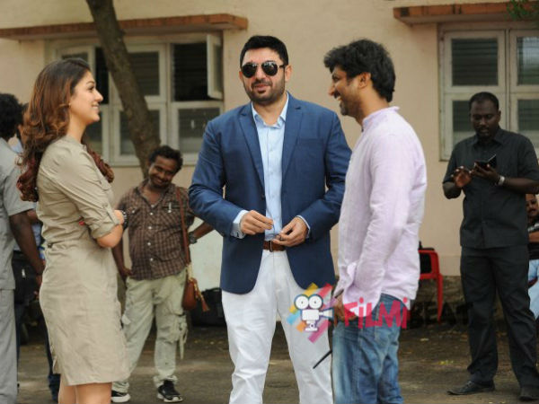 பாராட்டு மழை....