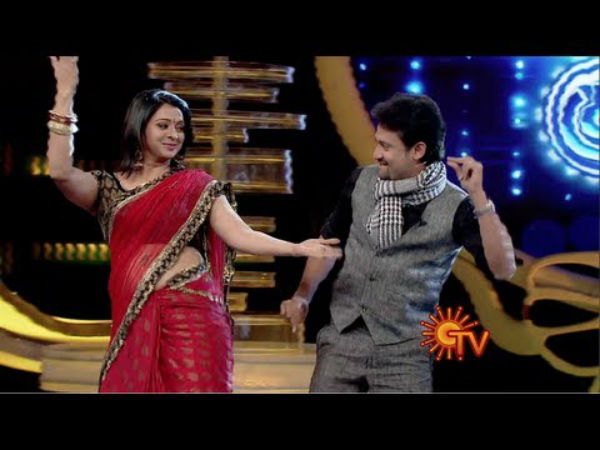 சில தொகுப்பாளினிகள்